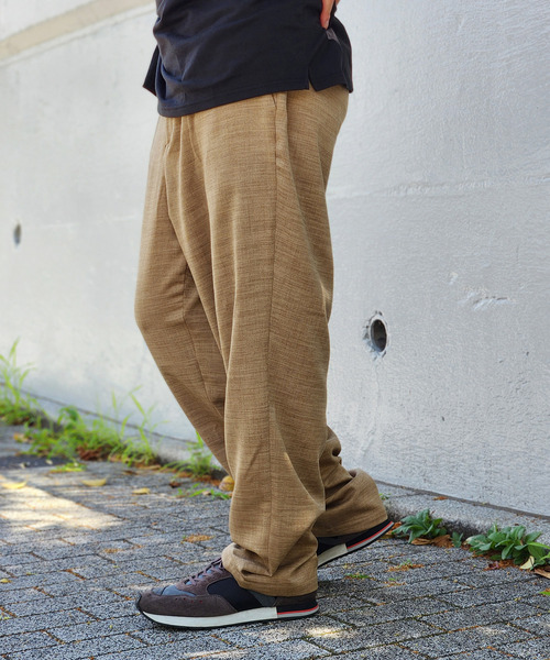 ikka(イッカ)の「【イージーケア】Reflax(R) ワイドイージーパンツ(その他パンツ・メンズ・チャコールグレー/ベージュ・M/L/XL/S)」の2枚目の写真