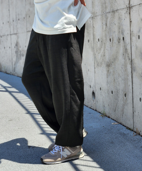 ikka(イッカ)の「【イージーケア】Reflax(R) ワイドイージーパンツ(その他パンツ・メンズ・チャコールグレー/ベージュ・M/L/XL/S)」の1枚目の写真