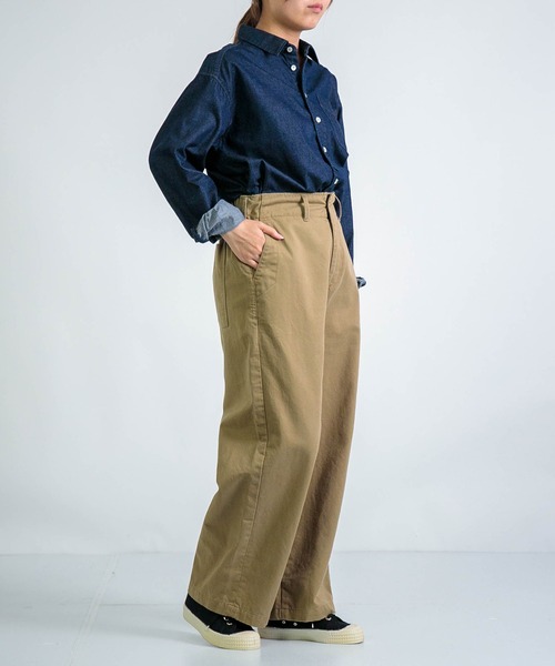 D.M.G.（ドミンゴ）の「[D.M.G / ディーエムジー] 20/10ツイルピーチ ストレートイージーパンツ（チノパンツ・レディース・ブラック/ベージュ・S/M）」の4枚目の写真