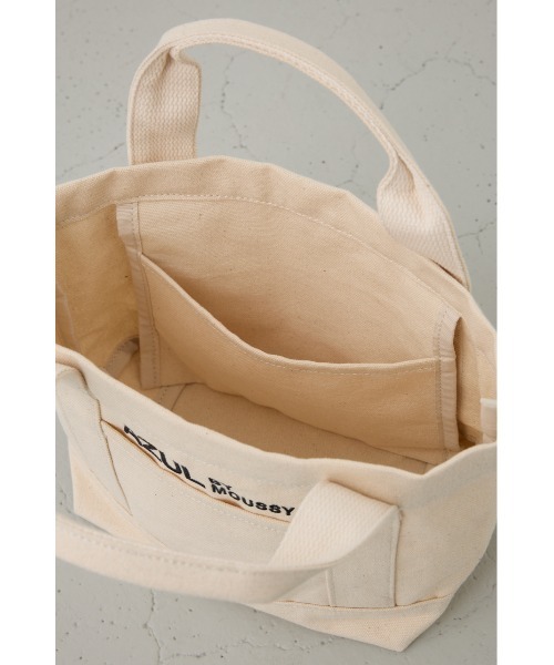 AZUL by moussy（アズールバイマウジー）の「ロゴ刺繍ミニトートバック（トートバッグ・メンズ・ブラック/グレー/オフホワイト/ブルー・FREE）」の14枚目の写真