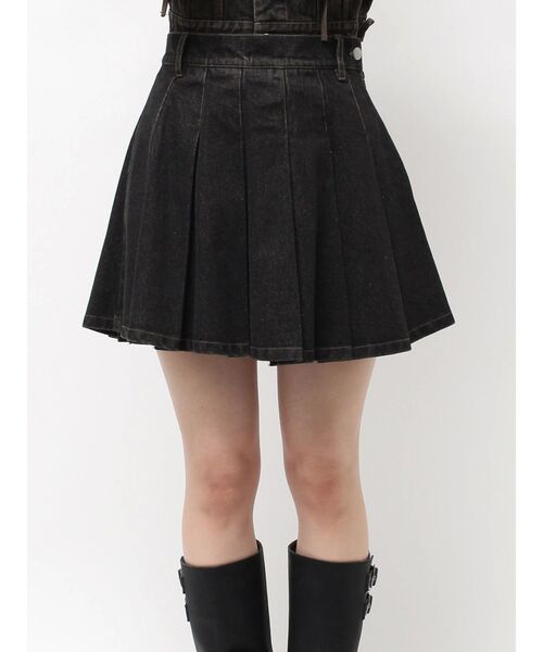 CALNAMUR（カルナムール）の「プリーツデニムミニスカート（スカート・レディース・ブラック/ブルー・SMALL/MEDIUM）」の5枚目の写真