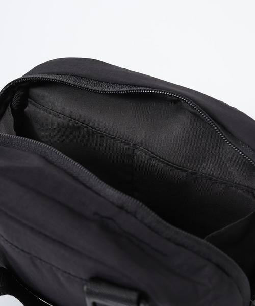 WILD THINGS(ワイルドシングス)の「WILD THINGS PUFF POUCH ナイロンボンディング パフポーチバッグ(ショルダーバッグ・メンズ・カーキ/グレー/ブラック・FREE)」の15枚目の写真