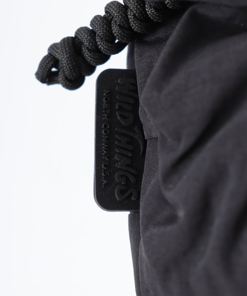 WILD THINGS(ワイルドシングス)の「WILD THINGS PUFF POUCH ナイロンボンディング パフポーチバッグ(ショルダーバッグ・メンズ・カーキ/グレー/ブラック・FREE)」の9枚目の写真