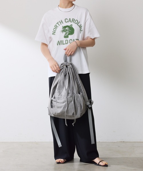 PAPILLONNER（パピヨネ）の「ドロストナイロンリュック/軽量/ZOZO限定（バックパック/リュック・レディース・ブラック/グレー・FREE）」の6枚目の写真