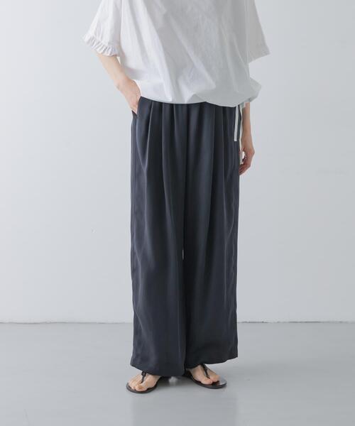 かぐれ（カグレ）の「キュプラ2タックイージーパンツ（その他パンツ・レディース・ブラック/ネイビー・FREE）」の5枚目の写真