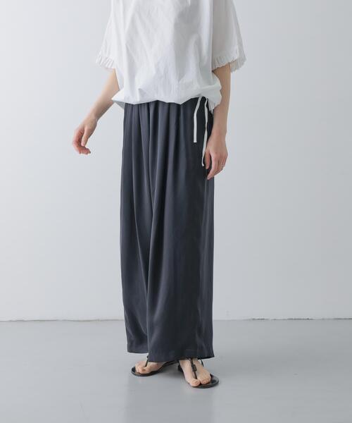 かぐれ（カグレ）の「キュプラ2タックイージーパンツ（その他パンツ・レディース・ブラック/ネイビー・FREE）」の6枚目の写真