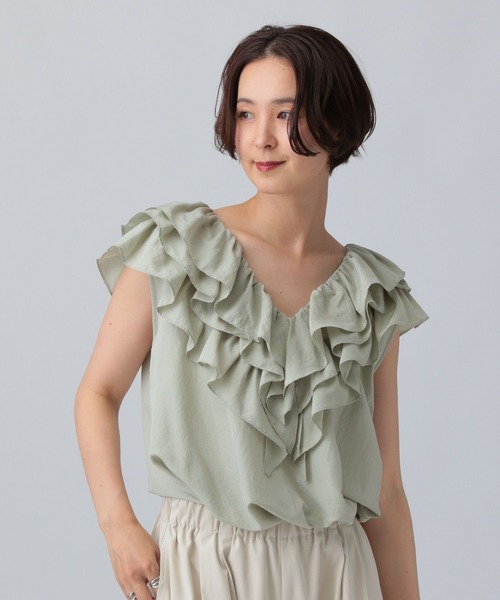 LEPSIM(レプシィム)の「フリルVネックノースリブラウス 570821(シャツ/ブラウス・レディース・ライトグリーン/ブラック/オフホワイト・FREE)」の22枚目の写真