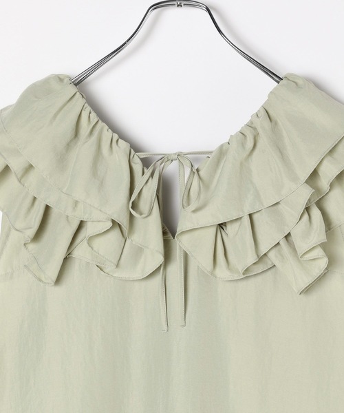 LEPSIM(レプシィム)の「フリルVネックノースリブラウス 570821(シャツ/ブラウス・レディース・ライトグリーン/ブラック/オフホワイト・FREE)」の14枚目の写真