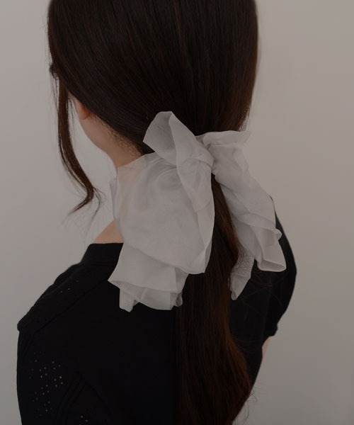 VIBGYOR Women（ヴィブジョー　ウィメン）の「【resonance】シフォン ビッグリボン バナナクリップ【オケージョン】（バレッタ/ヘアクリップ・レディース・ベージュ/ブラック/グレー・FREE）」の5枚目の写真