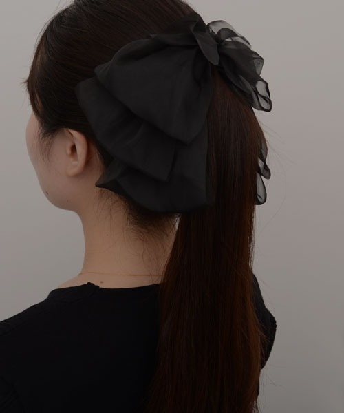 VIBGYOR Women（ヴィブジョー　ウィメン）の「【resonance】シフォン ビッグリボン バナナクリップ【オケージョン】（バレッタ/ヘアクリップ・レディース・ベージュ/ブラック/グレー・FREE）」の7枚目の写真