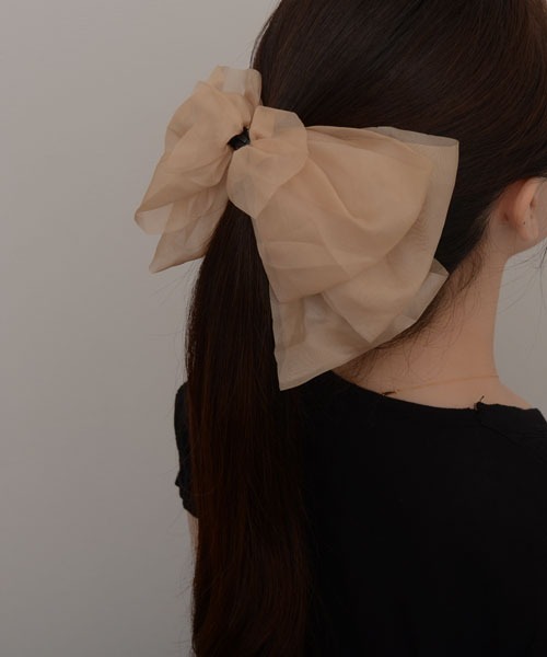 VIBGYOR Women（ヴィブジョー　ウィメン）の「【resonance】シフォン ビッグリボン バナナクリップ【オケージョン】（バレッタ/ヘアクリップ・レディース・ベージュ/ブラック/グレー・FREE）」の8枚目の写真