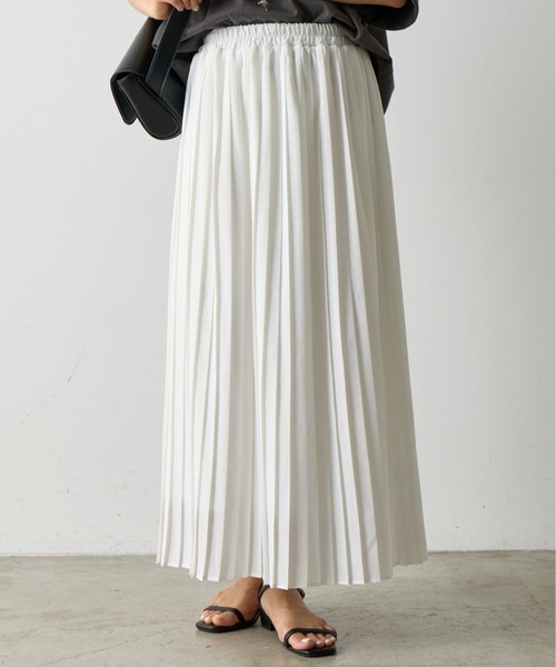 COLONY 2139（コロニートゥーワンスリーナイン）の「シアープリーツスカート（スカート・レディース・ホワイト/ブラック/チャコールグレー・FREE）」の2枚目の写真