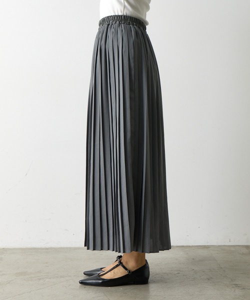 COLONY 2139（コロニートゥーワンスリーナイン）の「シアープリーツスカート（スカート・レディース・ホワイト/ブラック/チャコールグレー・FREE）」の16枚目の写真