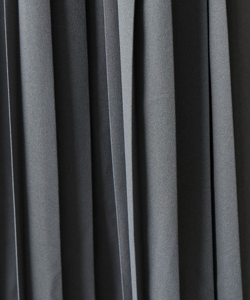 COLONY 2139（コロニートゥーワンスリーナイン）の「シアープリーツスカート（スカート・レディース・ホワイト/ブラック/チャコールグレー・FREE）」の11枚目の写真