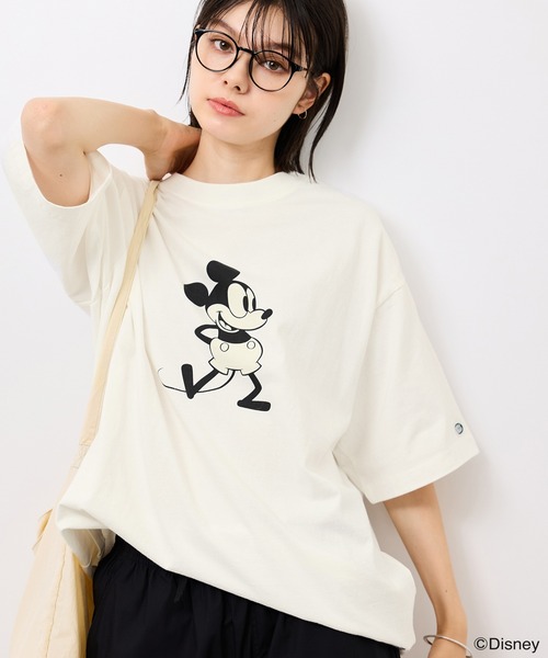 DISCUS ATHLETIC(ディスカス アスレチック)の「【DISCUS ATHLETIC/ディスカスアスレチック】DISCUS×Disney Tシャツ(Tシャツ/カットソー・レディース・チャコールグレー/ホワイト/スミクロ/ホワイト系その他2・38)」の1枚目の写真