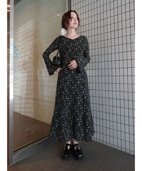 新品ラグナムーン フレアスリーブ 総レース ワンピース ネイビー S エルケイ セール】ヴィンテージフラワーフレアスリーブワンピース（ワンピース