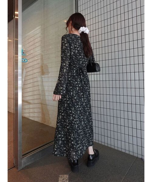 セール】ヴィンテージフラワーフレアスリーブワンピース（ワンピース