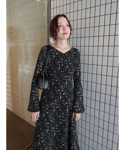 LAGUNAMOON（ラグナムーン）の「ヴィンテージフラワーフレアスリーブワンピース（ワンピース・レディース・ブラック/ブルー・SMALL/MEDIUM）」の13枚目の写真