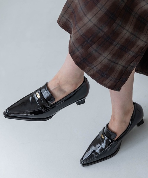 EVOL(イーボル)の「【晴雨兼用・ふかふか】4cmポインテッドコインローファー IZ5801(レインシューズ・レディース・ブラウン/ブラック・22.0cm/22.5cm/23.5cm/24.5cm/23.0cm/24.0cm/25.0cm)」の3枚目の写真