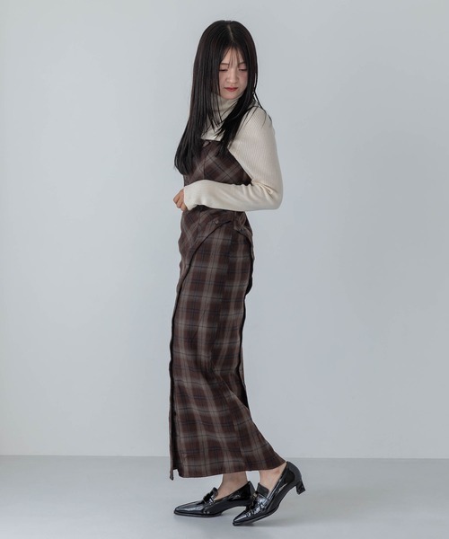 EVOL(イーボル)の「【晴雨兼用・ふかふか】4cmポインテッドコインローファー IZ5801(レインシューズ・レディース・ブラウン/ブラック・22.0cm/22.5cm/23.5cm/24.5cm/23.0cm/24.0cm/25.0cm)」の4枚目の写真