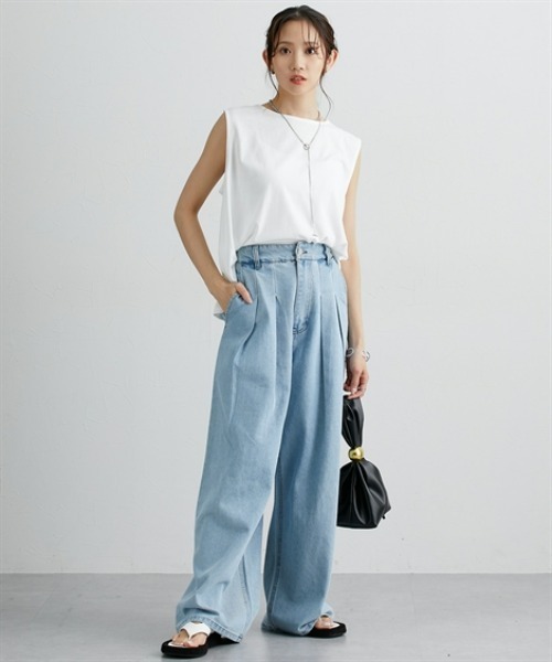 nissen（ニッセン）の「デニムタックバギーパンツ（デニムパンツ・レディース・ブルー/ライトブルー・FREE）」の3枚目の写真