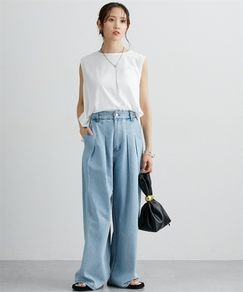 nissen（ニッセン）の「デニムタックバギーパンツ（デニムパンツ・レディース・ブルー/ライトブルー・FREE）」の4枚目の写真