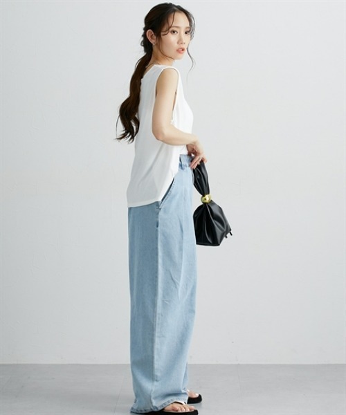 nissen（ニッセン）の「デニムタックバギーパンツ（デニムパンツ・レディース・ブルー/ライトブルー・FREE）」の5枚目の写真