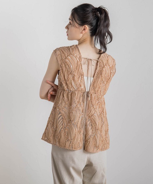 Droite lautreamont（ドロワットロートレアモン）の「チュールコード刺繍ビスチェ≪洗濯機で洗える≫（シャツ/ブラウス・レディース・ベージュ/オフホワイト/ブラック・M）」の4枚目の写真