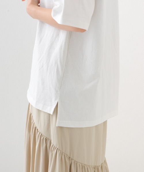 OMNES（オムネス）の「コットンロゴプリントオーバーサイズTシャツ ベアLA（Tシャツ/カットソー・レディース・ブラック/オフホワイト・MEDIUM/LARGE）」の3枚目の写真