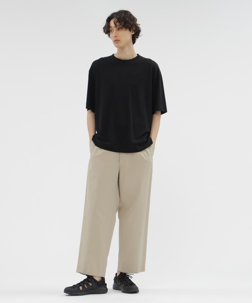 MARGARET HOWELL(マーガレットハウエル)の「COTTON LINEN PIQUE(Tシャツ/カットソー・メンズ・ダークグリーン/ブラック・MEDIUM/LARGE)」の3枚目の写真