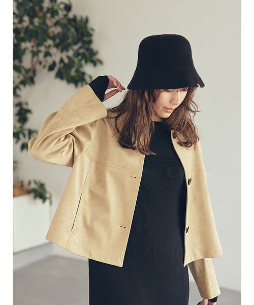 Mila Owen（ミラオーウェン）の「ショート丈ステンカラーリサ