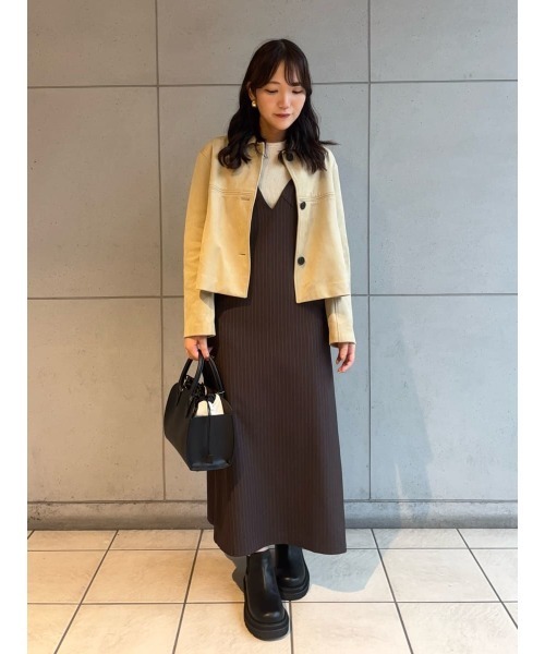 Mila Owen（ミラオーウェン）の「ショート丈ステンカラーリサ