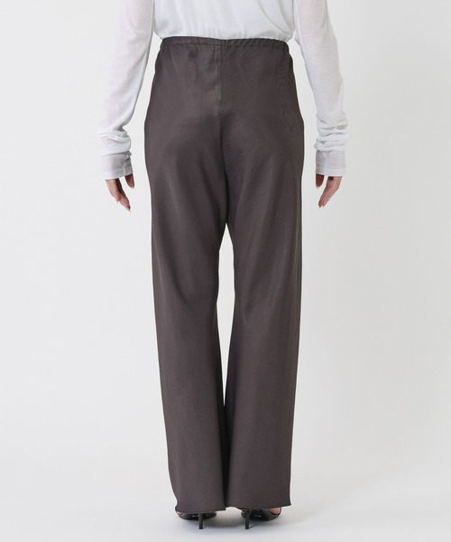BABYLONE（バビロン）の「アセテートバイヤスパンツ（その他パンツ・レディース・チャコール/アイボリー・フリー）」の14枚目の写真