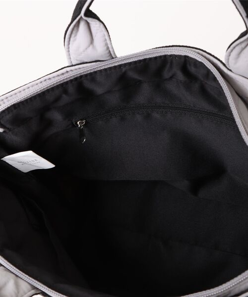 and it_(アンドイット)の「キルティングミニトート(トートバッグ・レディース・ブラック/モカ・FREE)」の5枚目の写真