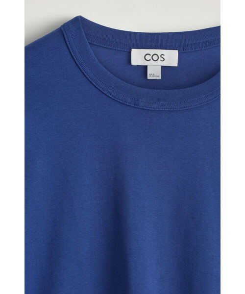 COS（コス）の「インターロックジャージー長袖Tシャツ（Tシャツ/カットソー・メンズ・ブルー/レッド系その他/ホワイト/ブラック・XL/L/M/S/XS）」の9枚目の写真