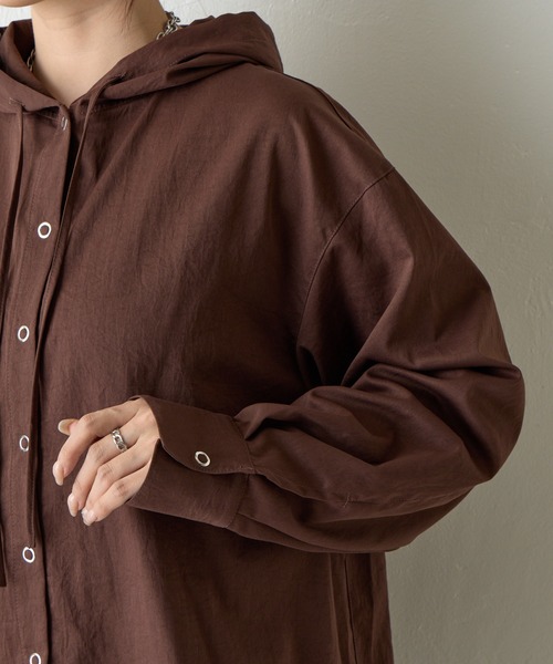 COLONY 2139(コロニートゥーワンスリーナイン)の「起毛フードシャツ(シャツ/ブラウス・レディース・ブラック/ブラウン/グレイッシュベージュ・FREE)」の18枚目の写真