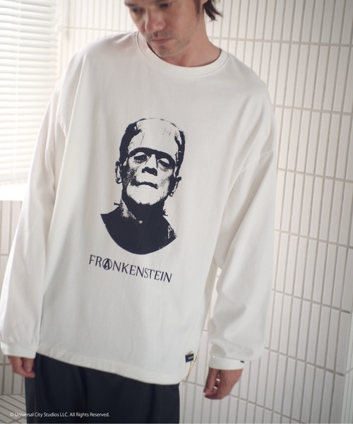 ADAM PATEK(アダムパテック)の「ADAMPATEK/Frankenstein portrait long sleeve/フランケンシュタイン肖像画デザインコラボロンT(Tシャツ/カットソー・メンズ・ホワイト/ブラック・1/2)」の2枚目の写真