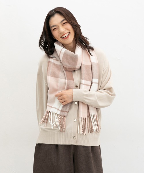 Honeys(ハニーズ)の「【シアバター加工・抗菌防臭・吸湿発熱】チェック柄マフラー(マフラー・レディース・レッド系その他/ベージュ系その他/オレンジ系その他/ブラック系その他/イエロー系その他/グレー×ホワイト/グレー系その他/ピンク系その他/ブルー系その他3・FREE)」の16枚目の写真