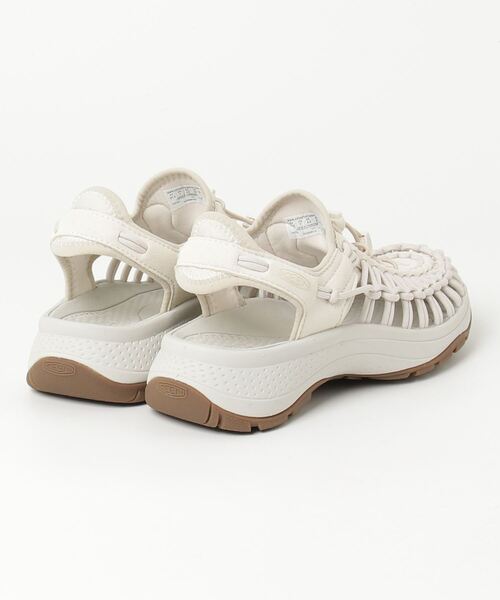 KEEN（キーン）の「【厚底】UNEEK ASTORIA / ユニーク アストリア/ レディース スニーカー サンダル（サンダル・レディース・ホワイト系その他・22.5cm/23cm/23.5cm/24cm/24.5cm/25cm/25.5cm/26cm/26.5cm）」の2枚目の写真