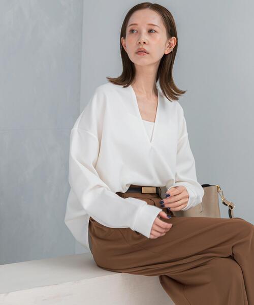 URBAN RESEARCH ROSSO WOMEN（アーバンリサーチ　ロッソ）の「Vネックジョーゼットプルオーバー（Tシャツ/カットソー・レディース・ブラック/オフホワイト・FREE）」の3枚目の写真