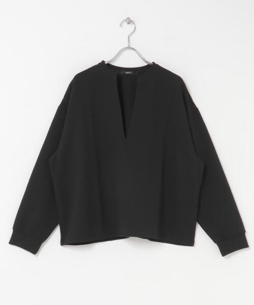 URBAN RESEARCH ROSSO WOMEN（アーバンリサーチ　ロッソ）の「Vネックジョーゼットプルオーバー（Tシャツ/カットソー・レディース・ブラック/オフホワイト・FREE）」の12枚目の写真