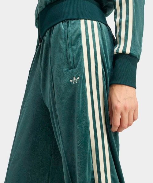 adidas Originals × Liberty London エンボス加工ベルベット トラック