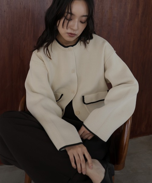 hellam（へラム）の「バイカラーニットカーディガン（カーディガン/ボレロ・レディース・アイボリー/ブラック/チャコール/ブラウン・FREE）」の22枚目の写真