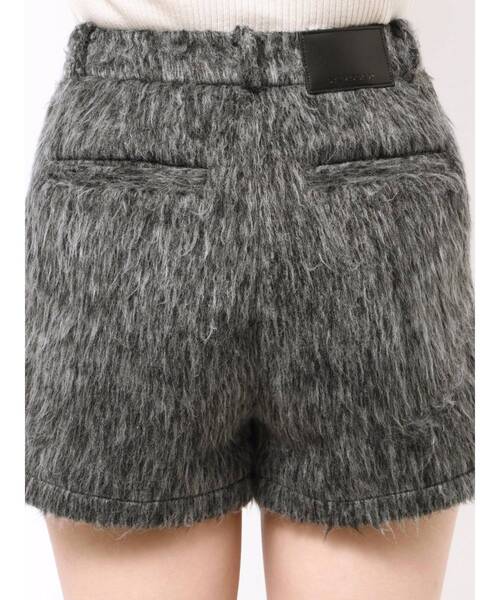 EMODA(エモダ)の「タックシャギーショートパンツ(その他パンツ・レディース・ブラウン/ブラック/グレー・SMALL/MEDIUM)」の15枚目の写真