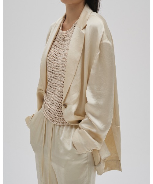 TODAYFUL(トゥデイフル)の「Satin Over Jacket(テーラードジャケット・レディース・キナリ/ブラック/ダークブラウン・36inch/38inch)」の10枚目の写真