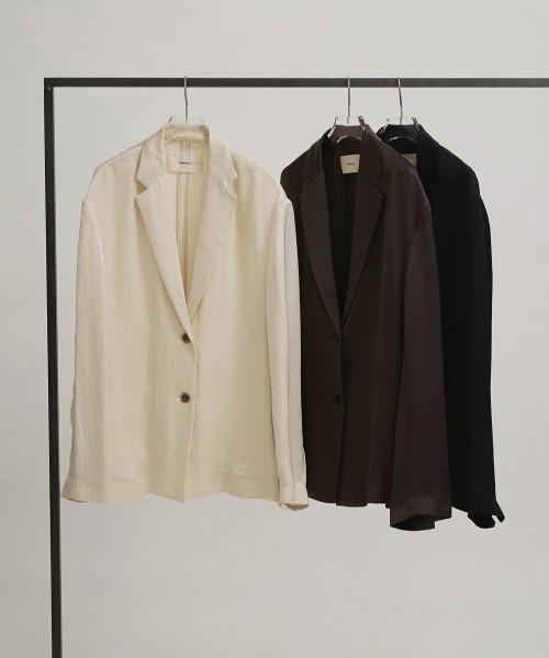 TODAYFUL(トゥデイフル)の「Satin Over Jacket(テーラードジャケット・レディース・キナリ/ブラック/ダークブラウン・36inch/38inch)」の12枚目の写真