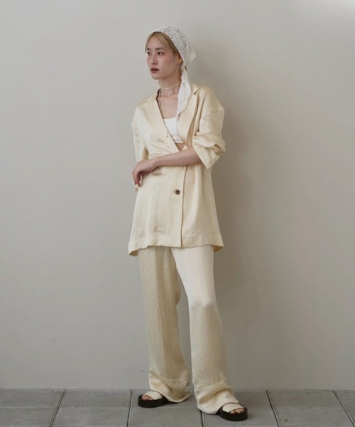 TODAYFUL(トゥデイフル)の「Satin Over Jacket(テーラードジャケット・レディース・キナリ/ブラック/ダークブラウン・36inch/38inch)」の20枚目の写真