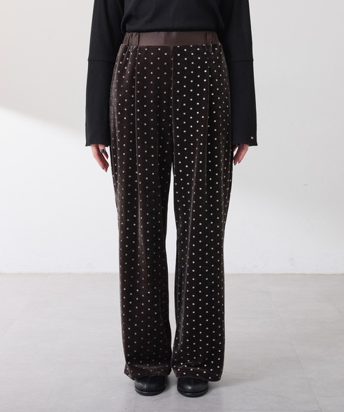 COLLAGE GALLARDAGALANTE（コラージュガリャルダガランテ）の「グリッタードットベロアキャミセットアップ（セットアップ・レディース・ブラック/ブラウン・FREE）」の13枚目の写真