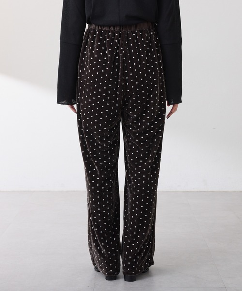 COLLAGE GALLARDAGALANTE（コラージュガリャルダガランテ）の「グリッタードットベロアキャミセットアップ（セットアップ・レディース・ブラック/ブラウン・FREE）」の15枚目の写真