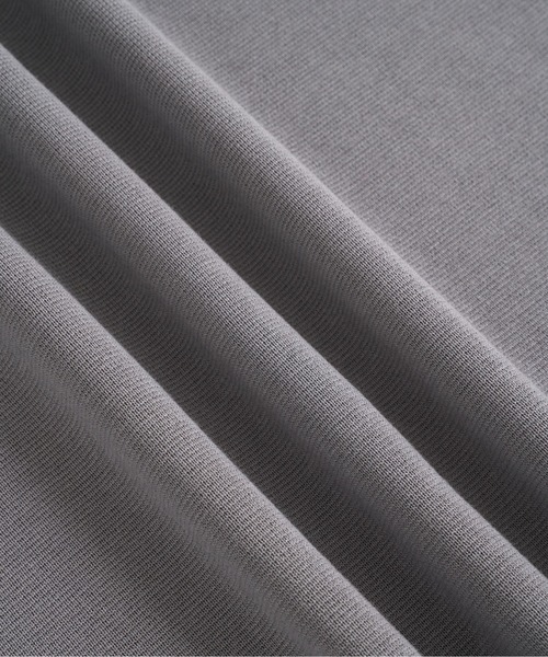 UNITED TOKYO（ユナイテッドトウキョウ）の「【春先も大活躍】アウトラスト メリノウール クルーネックニット　 温度調整素材｜ストレッチ｜イージーケア|冬服|インナー｜ウールニット｜ロングシーズン（ニット/セーター・メンズ・モカ/ライトグレー/ブラック/オリーブ/オフホワイト・1/2/3）」の6枚目の写真